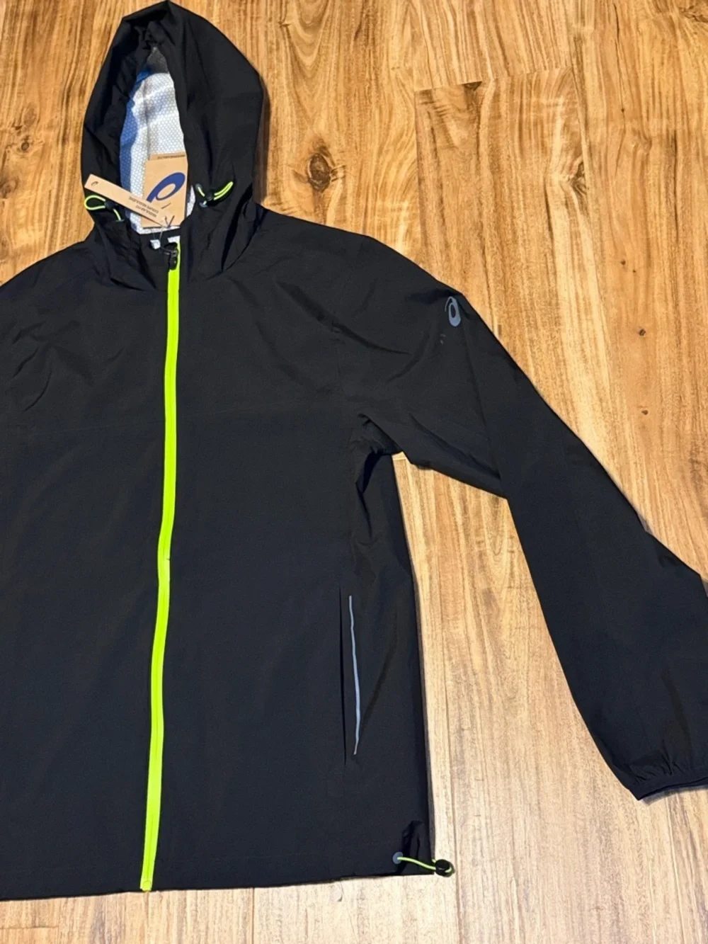 ASICS women Men’s small jacket Windbreaker run active black  Neon Green nwt